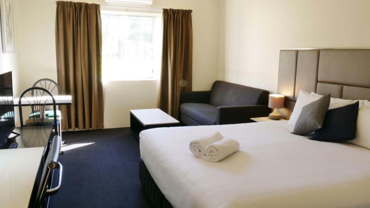 Motel Country Capital 3*